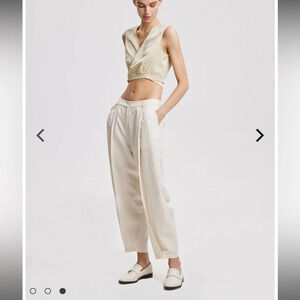 Lattelier Linen-Blend barrel revolve Tapered Pant 100$ contemporary spring boho